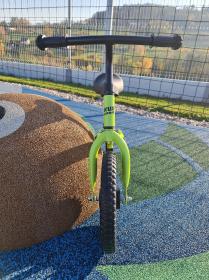 Kubisport Dětské odrážedlo CSK31K plastová kola 12 zelená