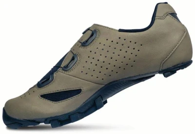 Lake MX239 Gravel Carbon zemitě hnědo/černé tretry POUZE EU 44 wide (VÝPRODEJ)