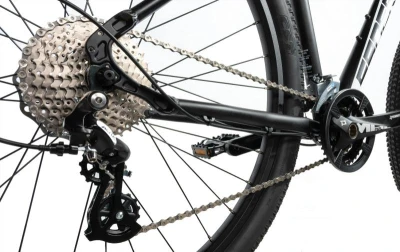 Leader Fox EVOLUTION 27.5 BLACK MATT horské kolo + výbava zdarma