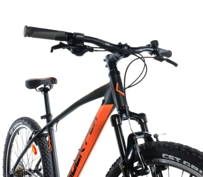 Leader Fox MXC GENT 26 BLACK MATT/ORANGE (9 Speed) juniorské horské kolo + výbava zdarma