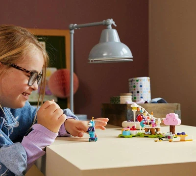 Lego ANIMAL CROSSING Julian a oslava narodenín 77046 (stavebnica)