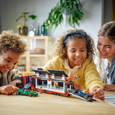 Lego CITY Auto Kamión F1 s vozidlami F1 RB20 a AMR24 60445 (stavebnica)