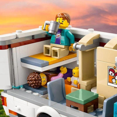 Lego CITY Prázdninový dobrodružný karavan 60454 (stavebnice)