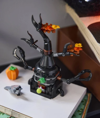 Lego CREATOR Strašidelný strom 40900 (stavebnice)