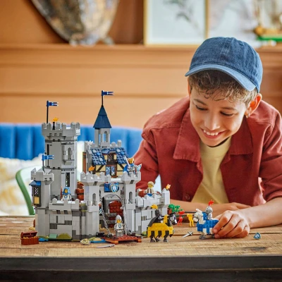Lego CREATOR Stredoveký hrad a rytieri na koňoch 3v1 31168 (stavebnica)