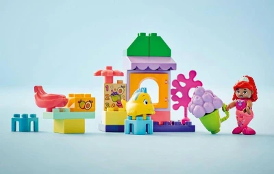Lego DISNEY Ariel a Šupinka stánek s kávou 10420 (stavebnice)