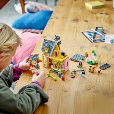 Lego DISNEY Dům z filmu Vzhůru do oblak 43217 (stavebnice)