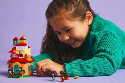 Lego DISNEY Miniaturní domeček z filmu Encanto 43261 (stavebnice)