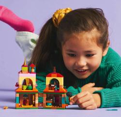 Lego DISNEY Miniaturní domeček z filmu Encanto 43261 (stavebnice)