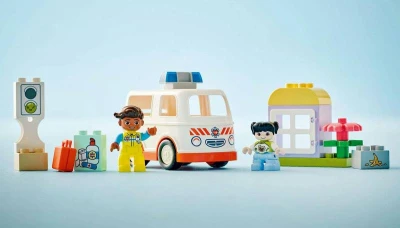Lego DUPLO Auto sanitka a řidič 10447 (stavebnice)