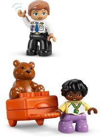 Lego DUPLO Poprvé na letišti 10443 (stavebnice)