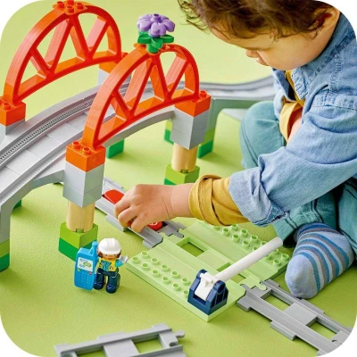 Lego DUPLO Železniční most a koleje (rozšiřující sada) 10426 (stavebnice)
