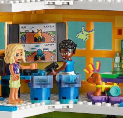 Lego FRIENDS Komunitní centrum v městečku Heartlake 41748 (stavebnice)
