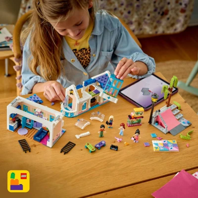 Lego FRIENDS Liann a její rodinný dům 42687 (stavebnice)