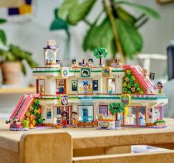 Lego FRIENDS Obchodní centrum v městečku Heartlake 42604 (stavebnice)
