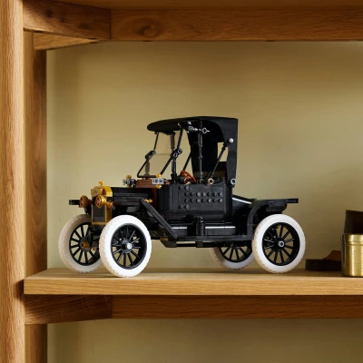 Lego ICONS Auto Ford Model T 11376 (stavebnice)