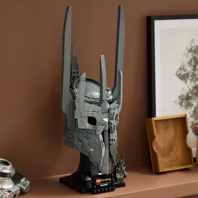 Lego ICONS Pán prstenů Sauronova helma 11373 (stavebnice)
