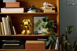 Lego ICONS Transformers: Bumblebee 10338 (stavebnice)