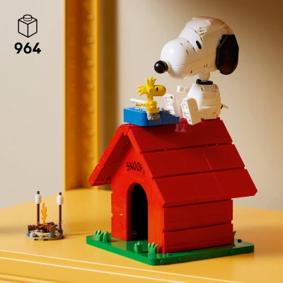 Lego IDEAS Peanuts: Snoopyho bouda 21368 (stavebnice)