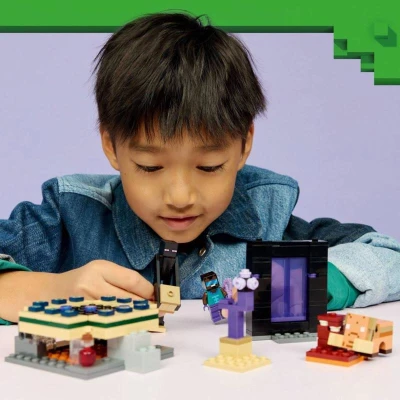 Lego MINECRAFT Cesta portálem do Netheru a Endu 21584 (stavebnice)
