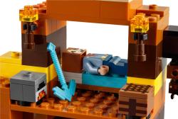Lego MINECRAFT Důlní šachta v pustině 21263 (stavebnice)