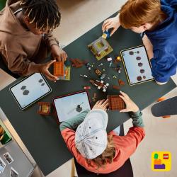 Lego MINECRAFT Základna plenitelů a Ničitel 21278 (stavebnice)