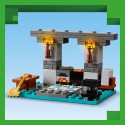 Lego MINECRAFT Zbrojnice 21252 (stavebnice)