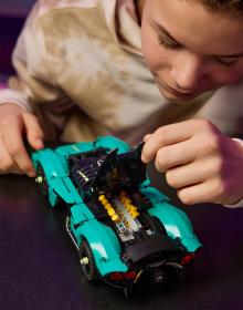 Lego TECHNIC Auto Aston Martin Valkyrie 42208 (stavebnice)
