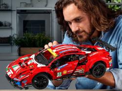 Lego TECHNIC Auto Ferrari 488 GTE (AF Corse 51) 42125 (stavebnice)
