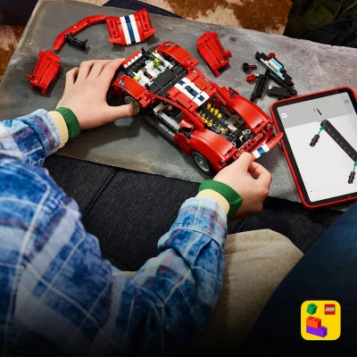 Lego TECHNIC Auto Ferrari 488 PISTA 42235 (stavebnice)