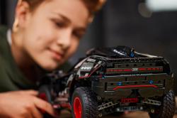 Lego TECHNIC Auto model Audi RS Q e-tron 42160 (stavebnice)