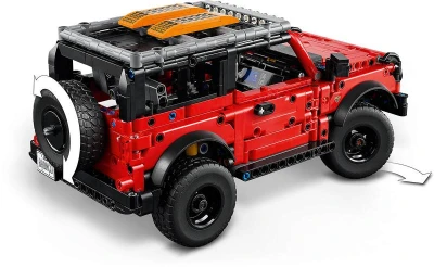 Lego TECHNIC Auto SUV Ford Bronco 42213 (stavebnice)