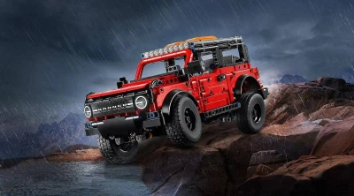 Lego TECHNIC Auto SUV Ford Bronco 42213 (stavebnice)