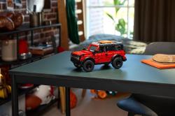 Lego TECHNIC Auto SUV Ford Bronco 42213 (stavebnice)
