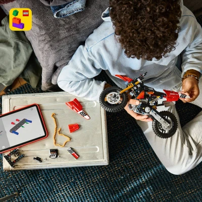 Lego TECHNIC Motorka Ducati Desmo450 MX Factory 42238 (stavebnice)