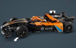 Lego TECHNIC NEOM Auto McLaren Formula E Race Car 42169 (stavebnice)