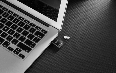 Lexar RW330U USB 3.2 černá čtečka paměťových karet micro SD