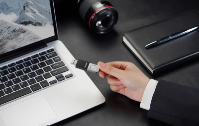 Lexar Fingerprint F35 Pro černo-stříbrný 64GB USB 3.2 flash disk