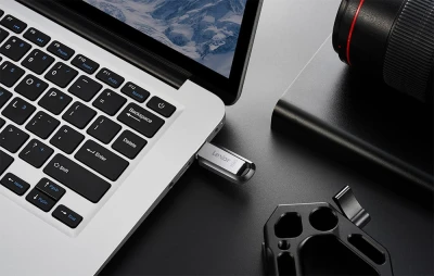 Lexar JumpDrive M400 stříbrno-černý USB 3.0 64GB flash disk