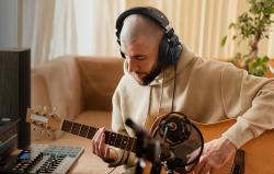 Maono Studiová sluchátka MH700 (černá)