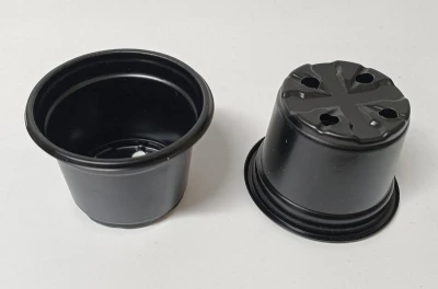 Mat Květináč lehčený 10cm ČER (10ks) Mat Květináč lehčený 10cm ČER (10ks)