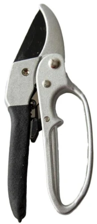Mat Nůžky zahradní 20cm, chránič prstů, pr.střihu 24mm Mat Nůžky zahradní 20cm, chránič prstů, pr.střihu 24mm