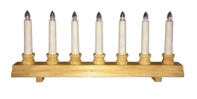 Mat Svícen vánoční 7 svíček LED,teplá BÍ,dřev.přír.42,5x21,5x5cm,2xtuž.AA baterie Mat Svícen vánoční 7 svíček LED,teplá BÍ,dřev.přír.42,5x21,5x5cm,2xtuž.AA baterie