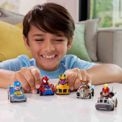 Mattel HOT WHEELS Auto Racerverse 1.64 s postavičkou různé druhy