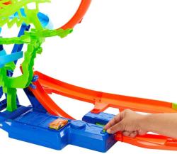 Mattel HOT WHEELS Stunt Tracks srážka ve vzduchu set s autíčkem