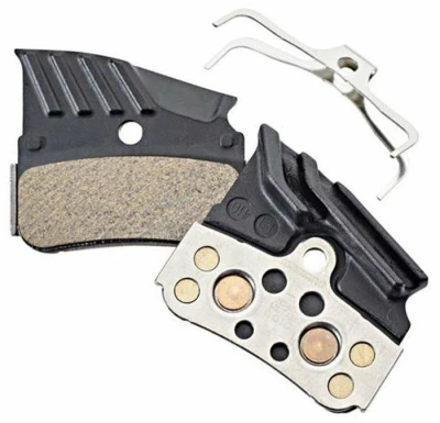 Max1 Brzdové destičky SHIMANO N04C s chladičem v krabičce Max1 Brzdové destičky SHIMANO N04C s chladičem v krabičce