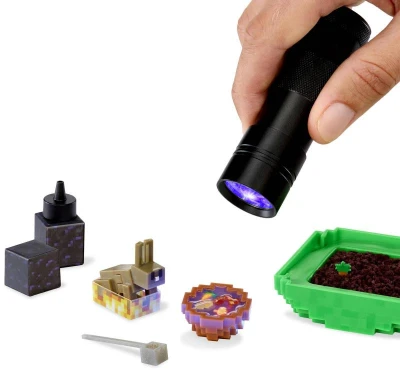 MGA‘s Miniverse Make It Mini Minecraft s prekvapením rôzne druhy v kocke