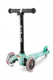 Micro Mini2go Deluxe Plus - mátová (mint) + reflexní sada