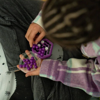 Mindok HRA Smart IQ Mini Hexpert hlavolam pro 1 hráče 6 barev