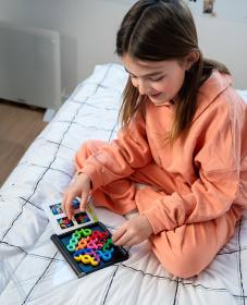 Mindok HRA Smart IQ Nudle hlavolam pro 1 hráče